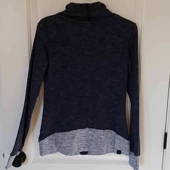 Bench zipup top - Picture 3 of 6